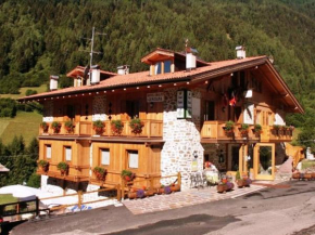  Hotel Chalet Genziana  Peio